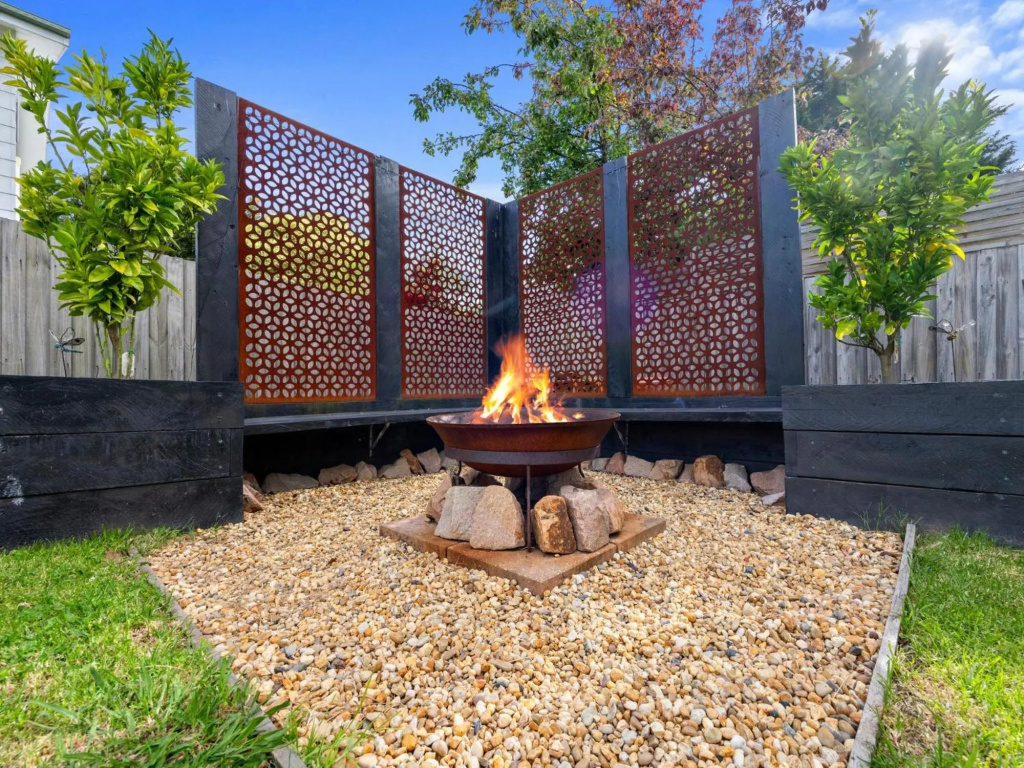 31 Seascape Ave, Cowes
