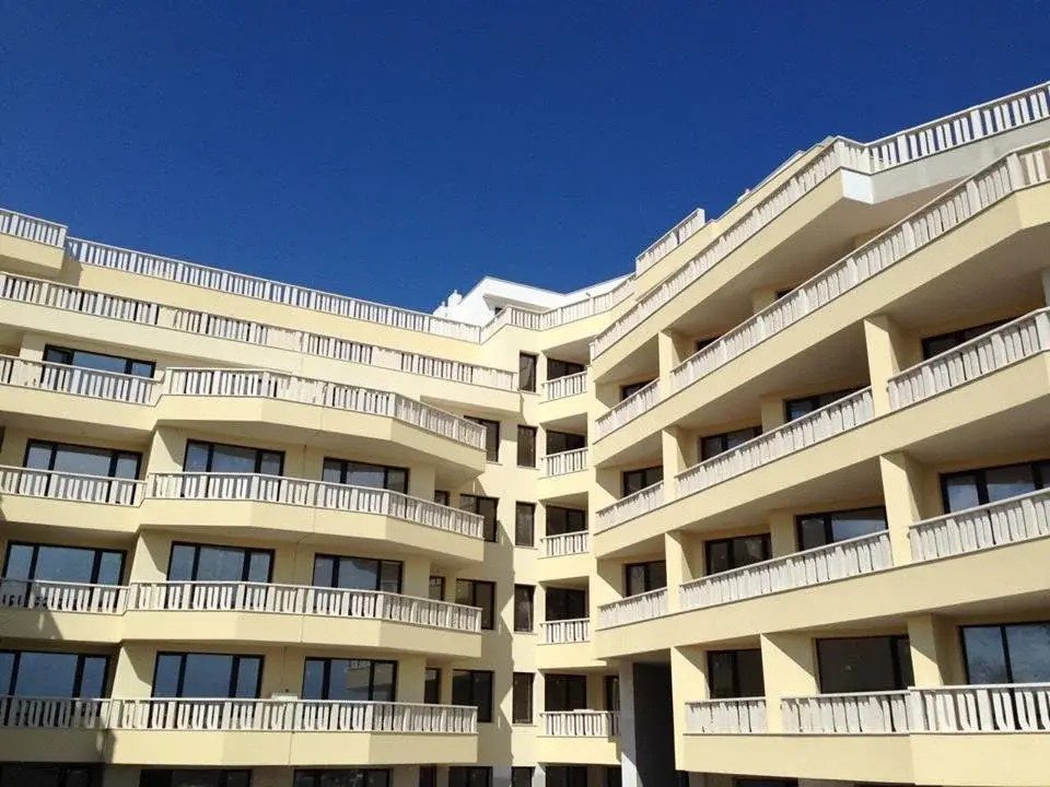 Grand Arman 2 Complex