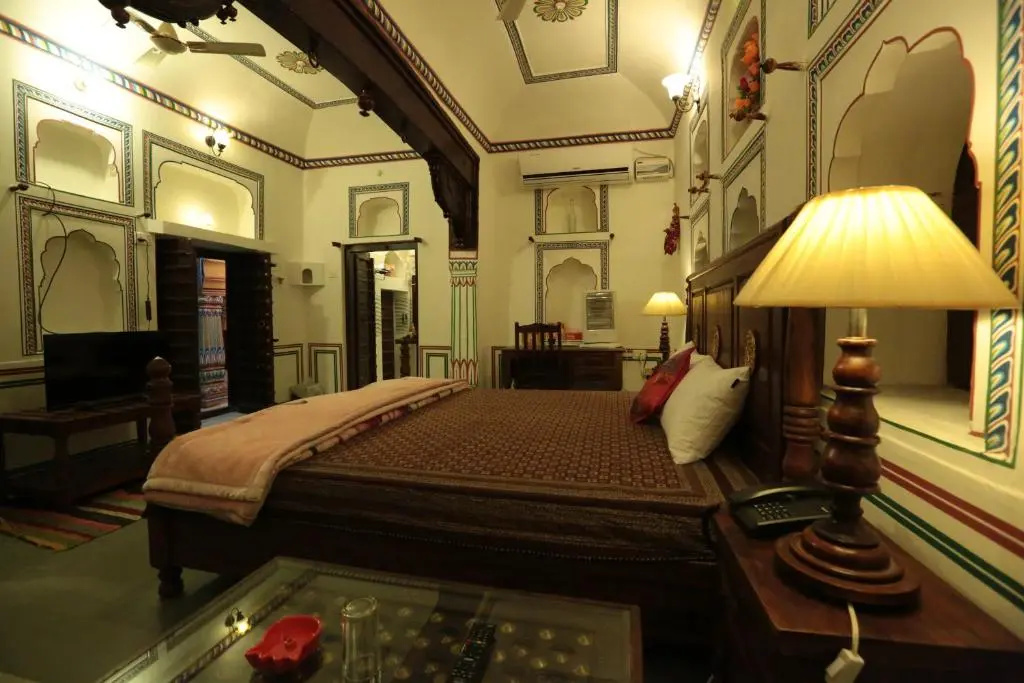 Radhika Haveli Hotel - Chambres
