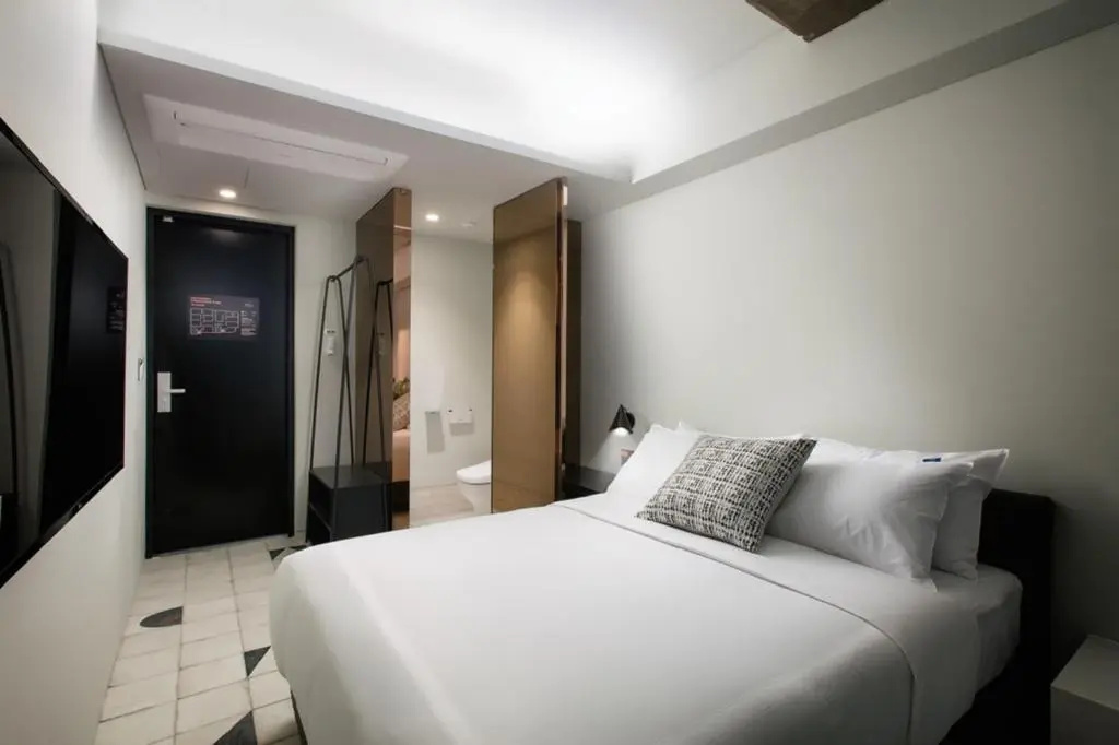 Deluxe Double room with sea view (full double bed)