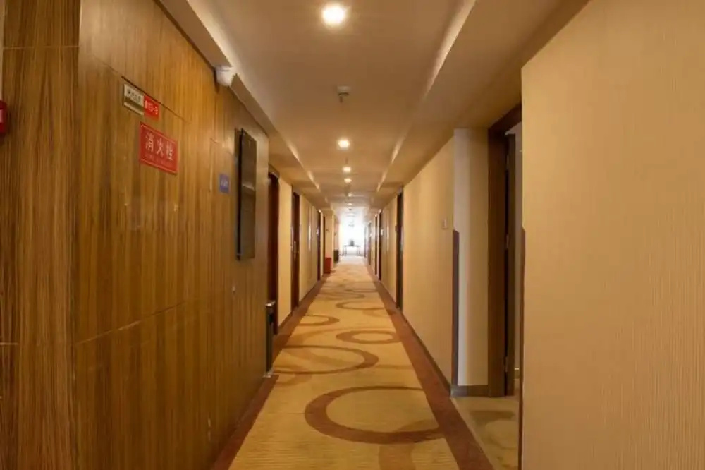 Chengdu Longhu Beach Hotel - Général