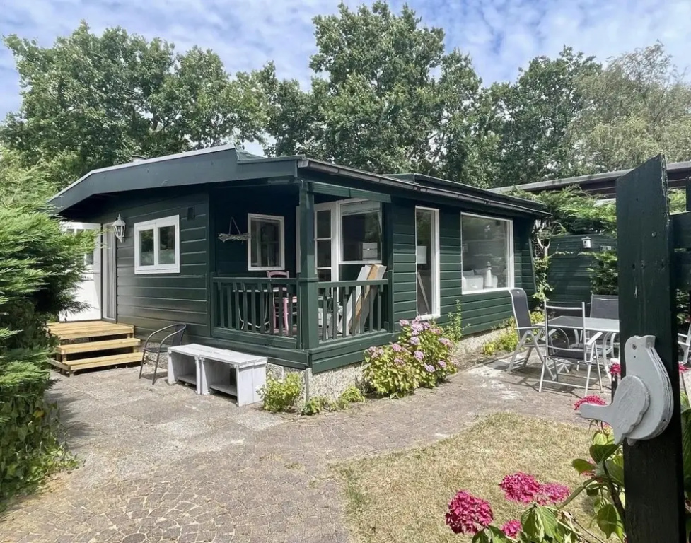 Furnished Chalet in Sint Maartenszee