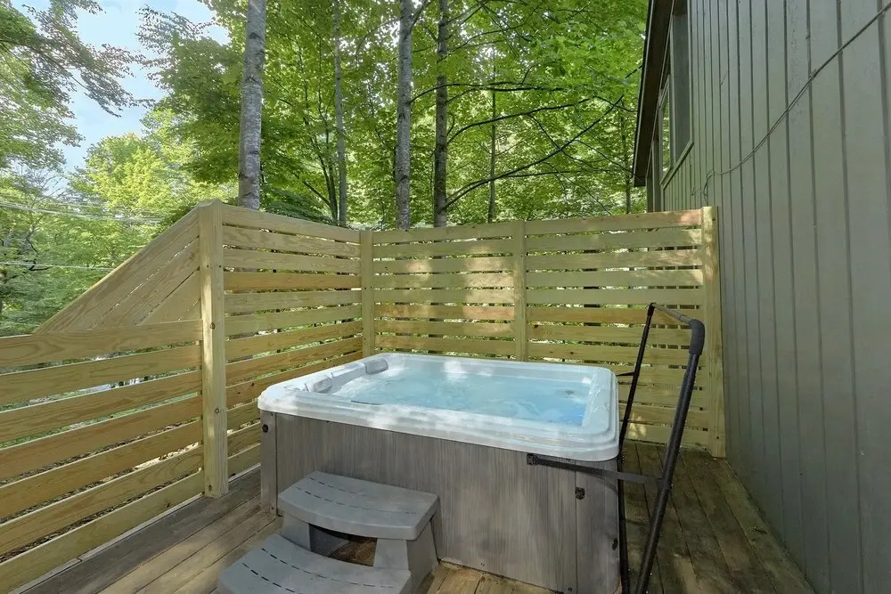 1228 Creekside Serenade