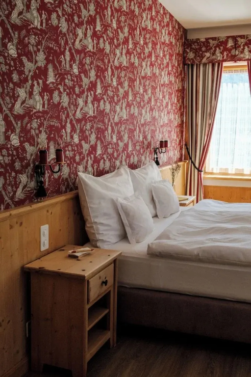 Superior Double room with mountain view (full double bed)
