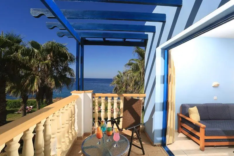 Eleni Holiday Resort - Chambres