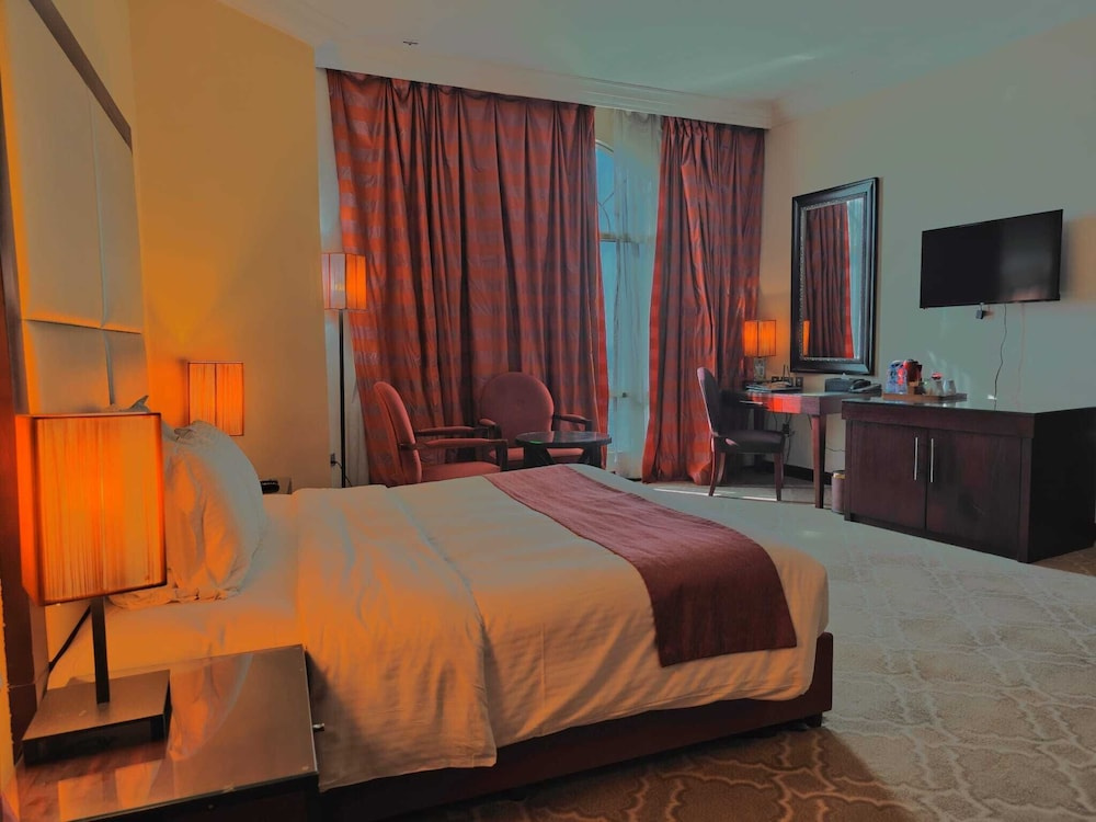 Grand Regal Hotel Hotel - Chambres