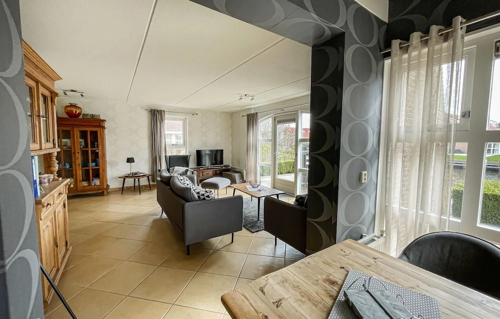 Nice Home in Workum With Wifi and 3 Bedrooms - фото 1
