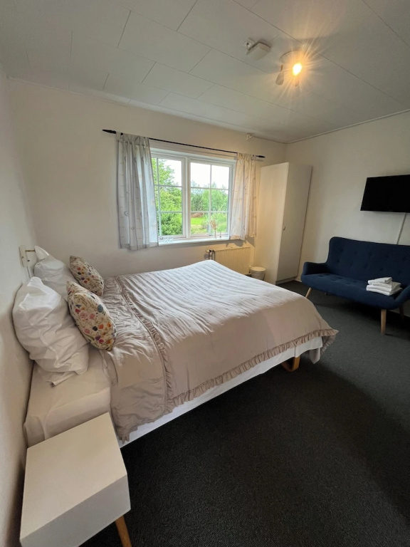 Standard Double room with garden view (full double bed)