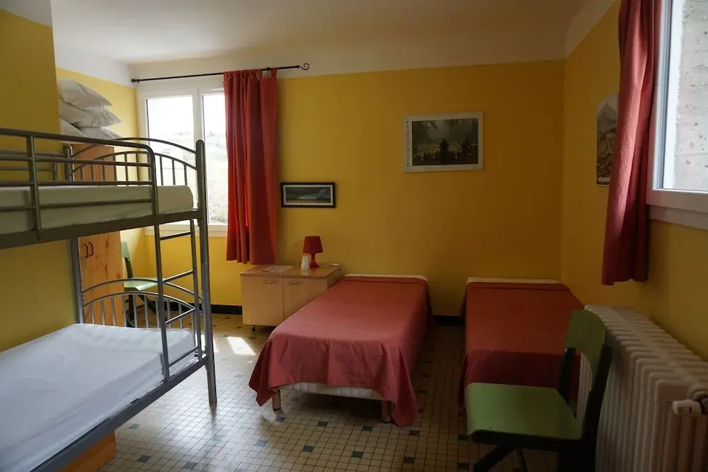 Economy room
