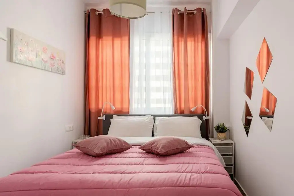 Brand New Bright modern 6bdr apt-1min to Acropolis