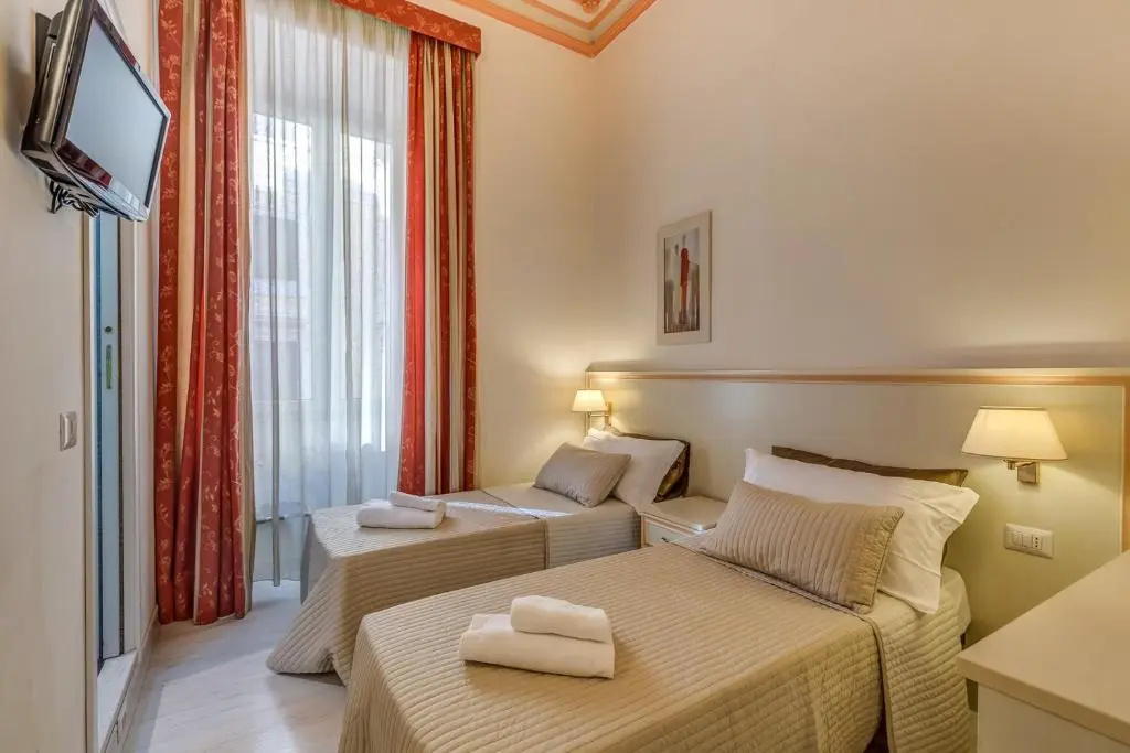 Standard Double room (full double bed)
