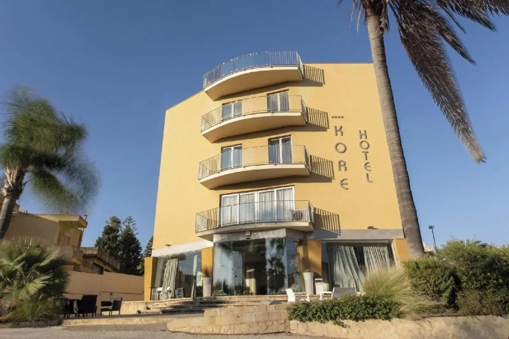 Hotel photo 20