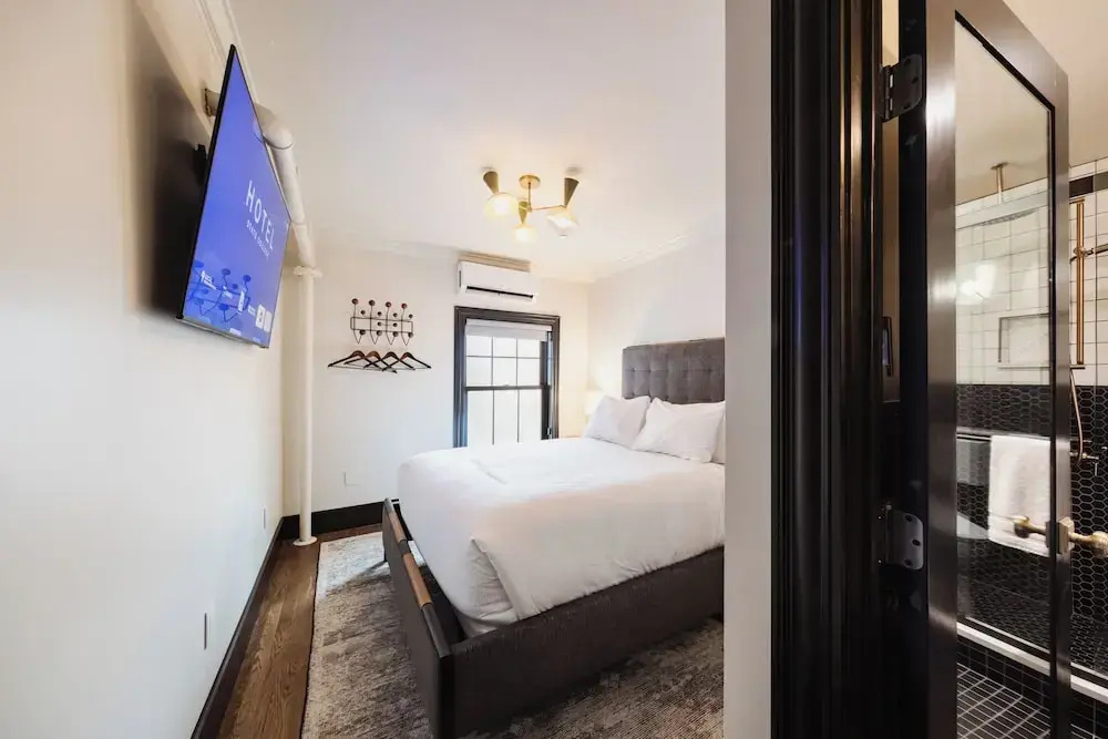 Hotel State College