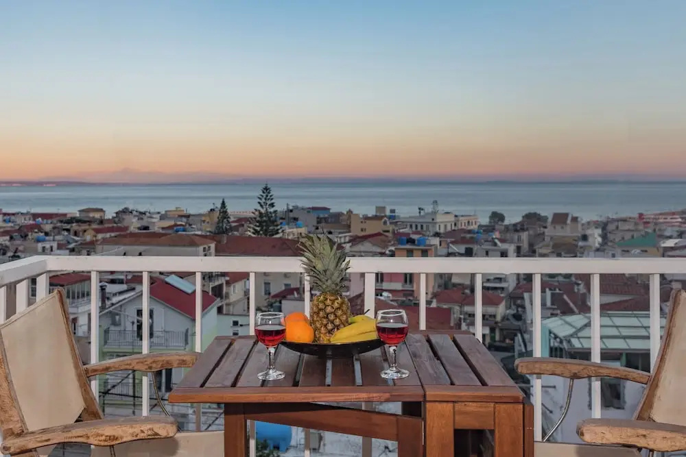 'eolia Apartment' - Sea & City View Central Apt