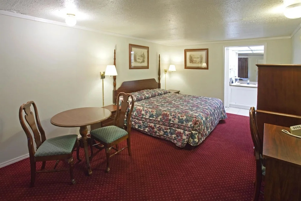 Standard Double room with balcony (full double bed)