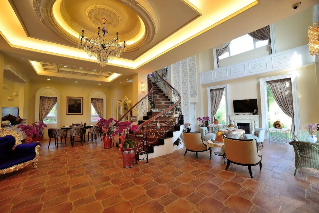 Victoria Manor - Général