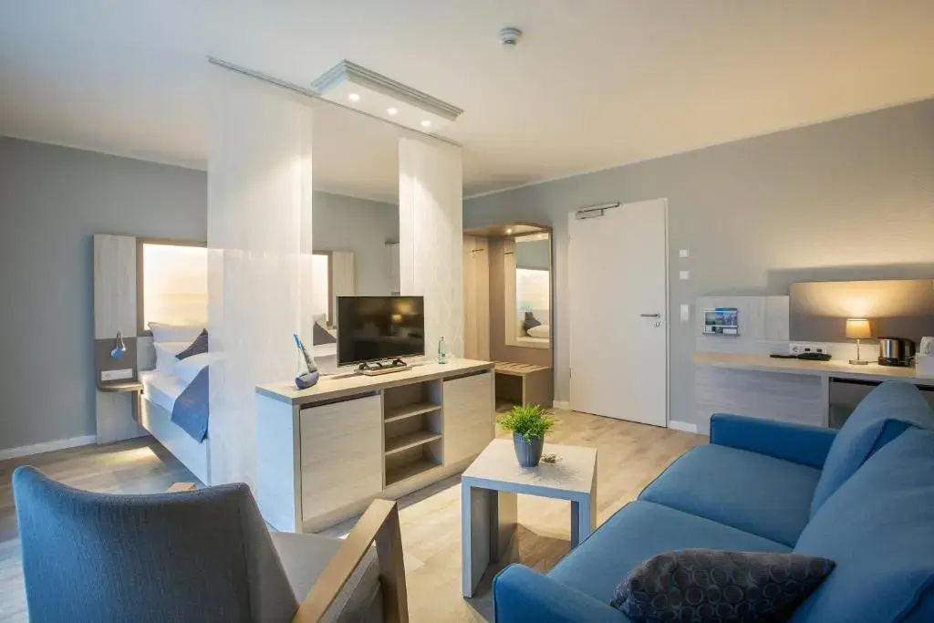 Standard Double room with balcony (full double bed)