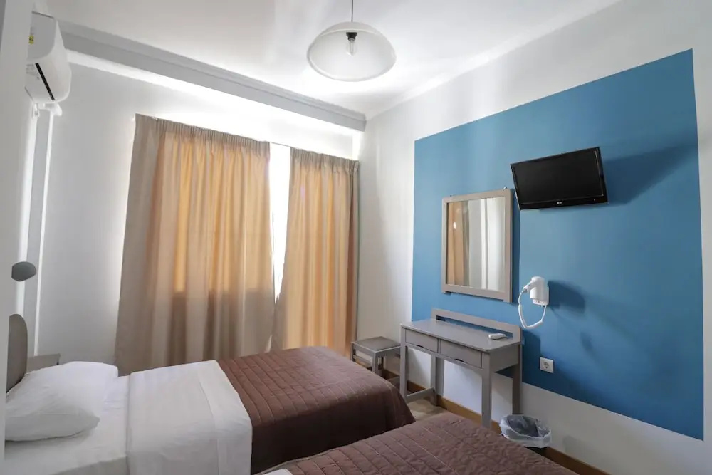 Classic Double room with balcony (twin beds)