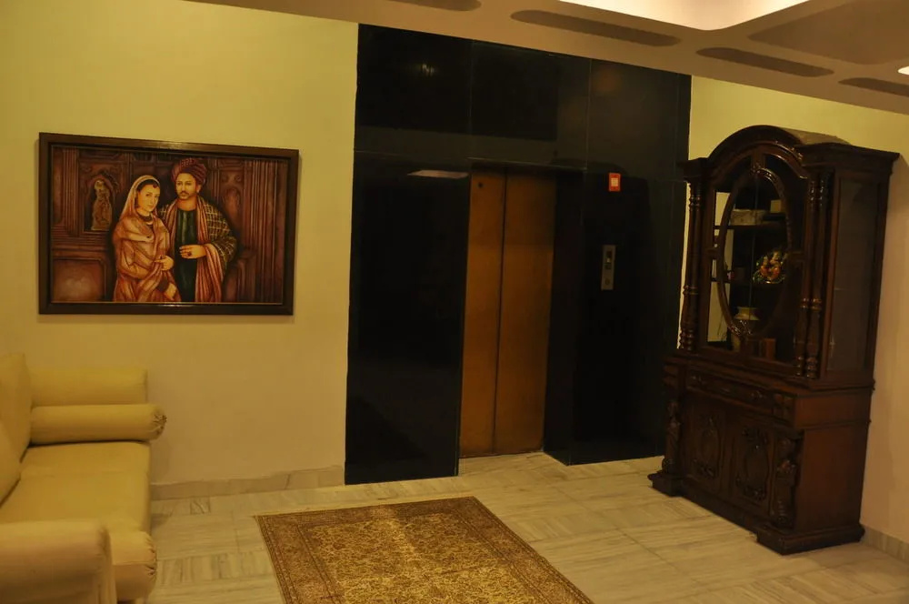 Hotel Africa Avenue Anand Lok - Général