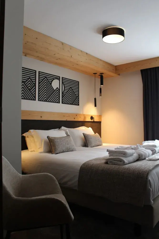 Deluxe Apartment