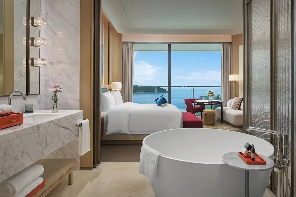 Standard room with balcony and with sea view