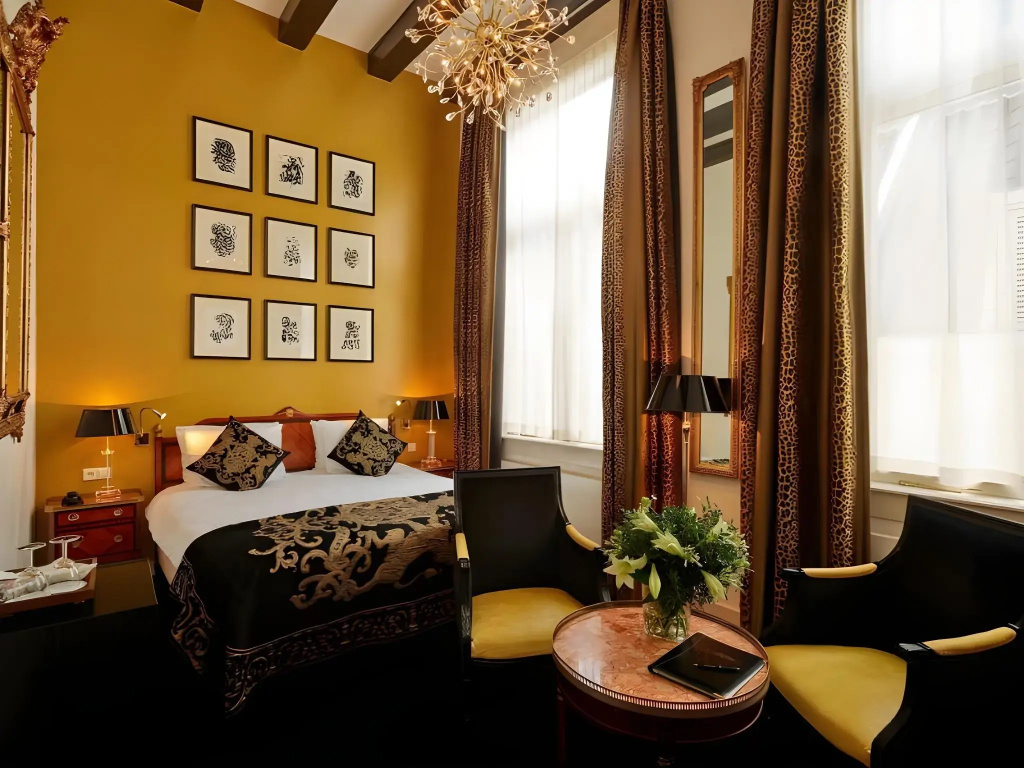 Ambassade Hotel - Général