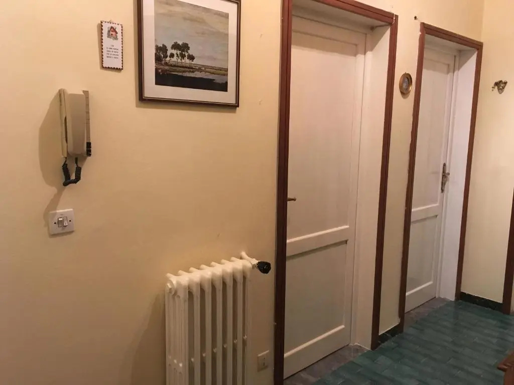 Economy room