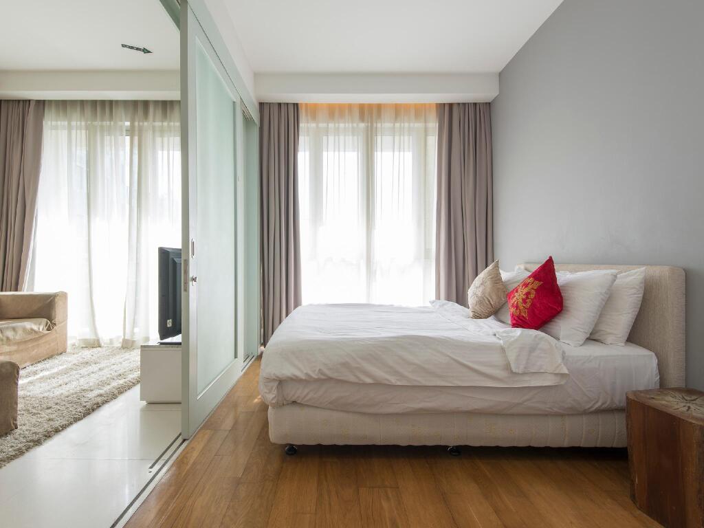 Golden Triangle Suites By Mondo