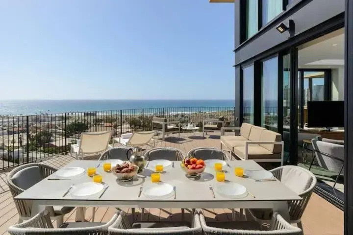 American Colony - 300 sqm Sea View by HolyGuest