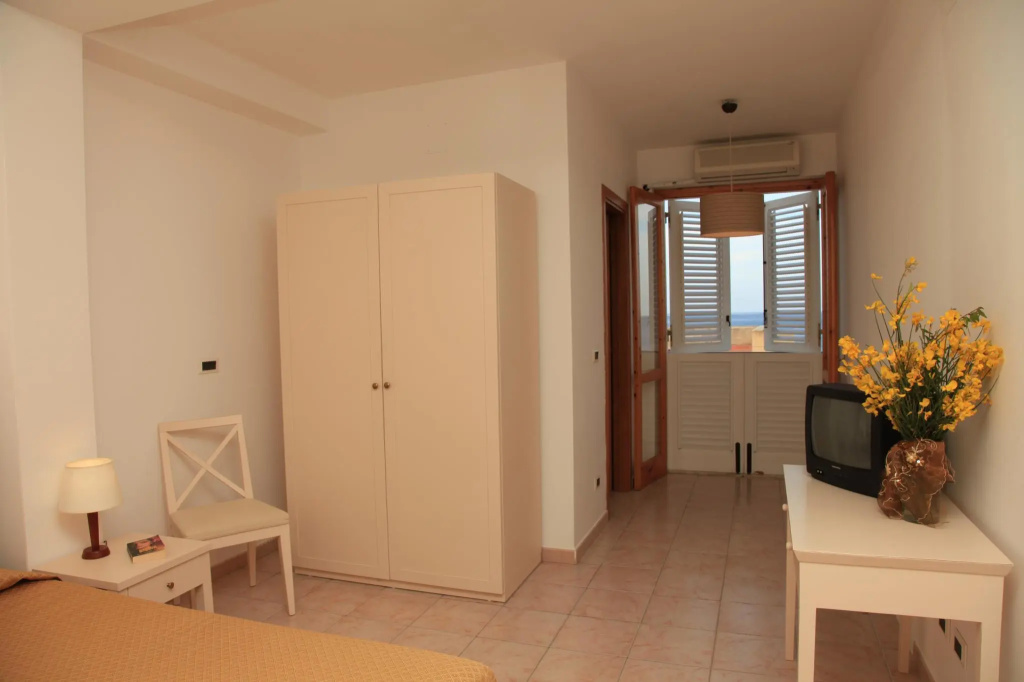 Comfort Double room (full double bed)