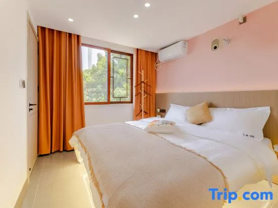 4 Bedrooms Attic Cottage