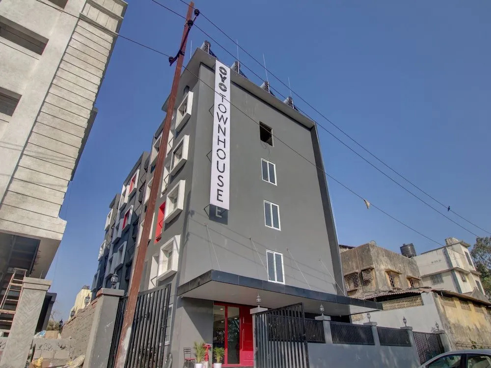 OYO Townhouse 092 Ashray Khairane Road