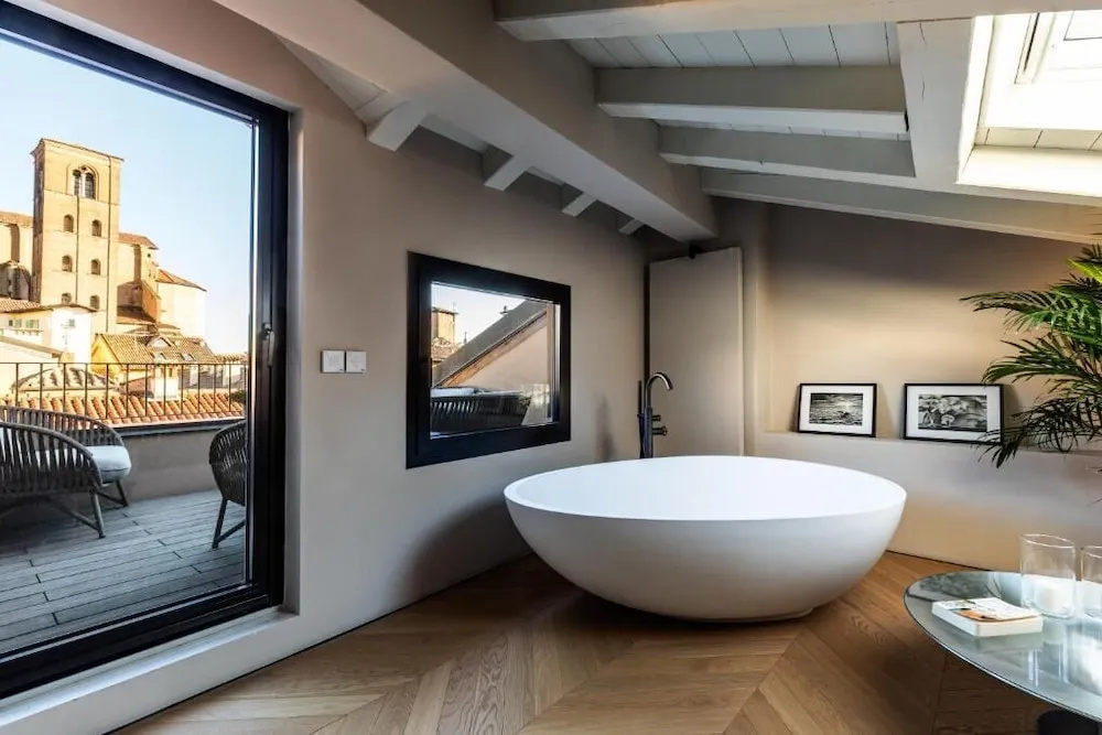 Astra Penthouse — 4