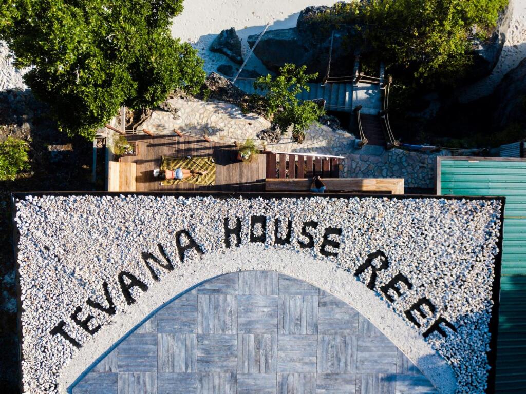 Tevana House Reef by null