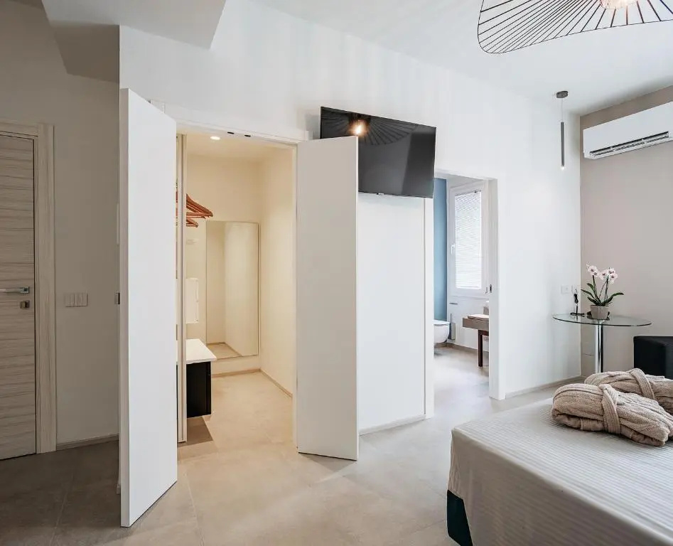 Superior Double room (full double bed)