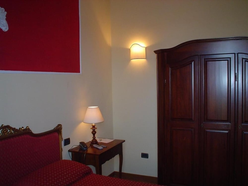 Petit Château — 5