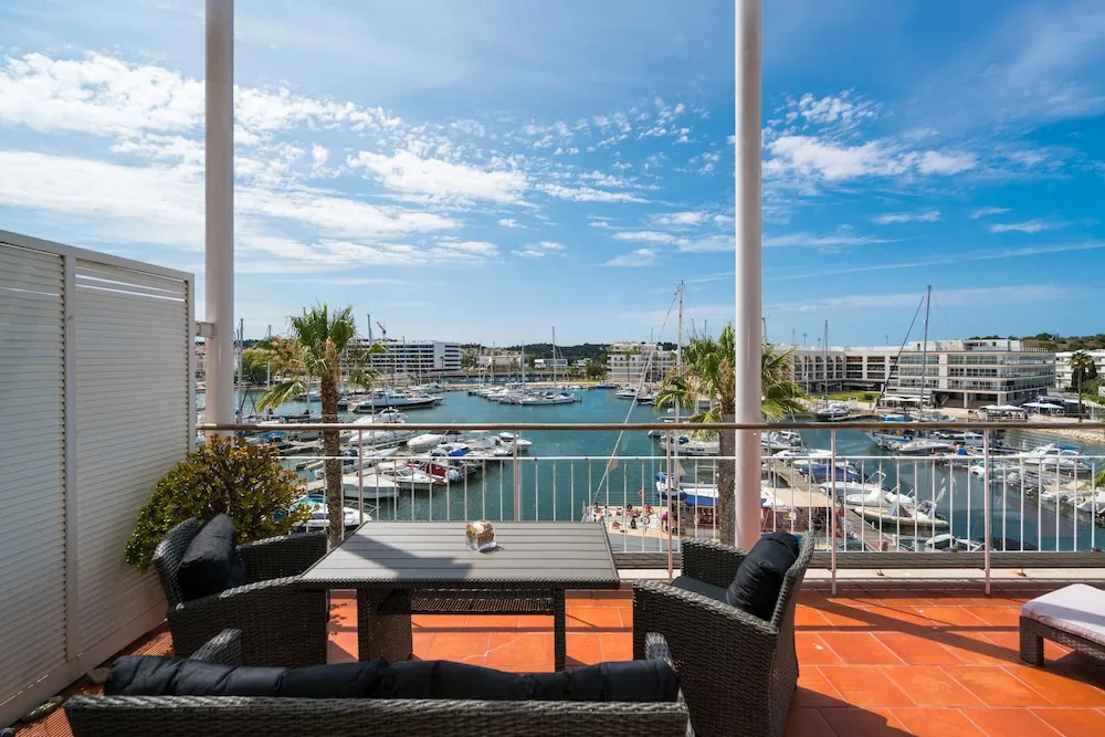 Marina de Lagos Penthouse - 250m From Beach