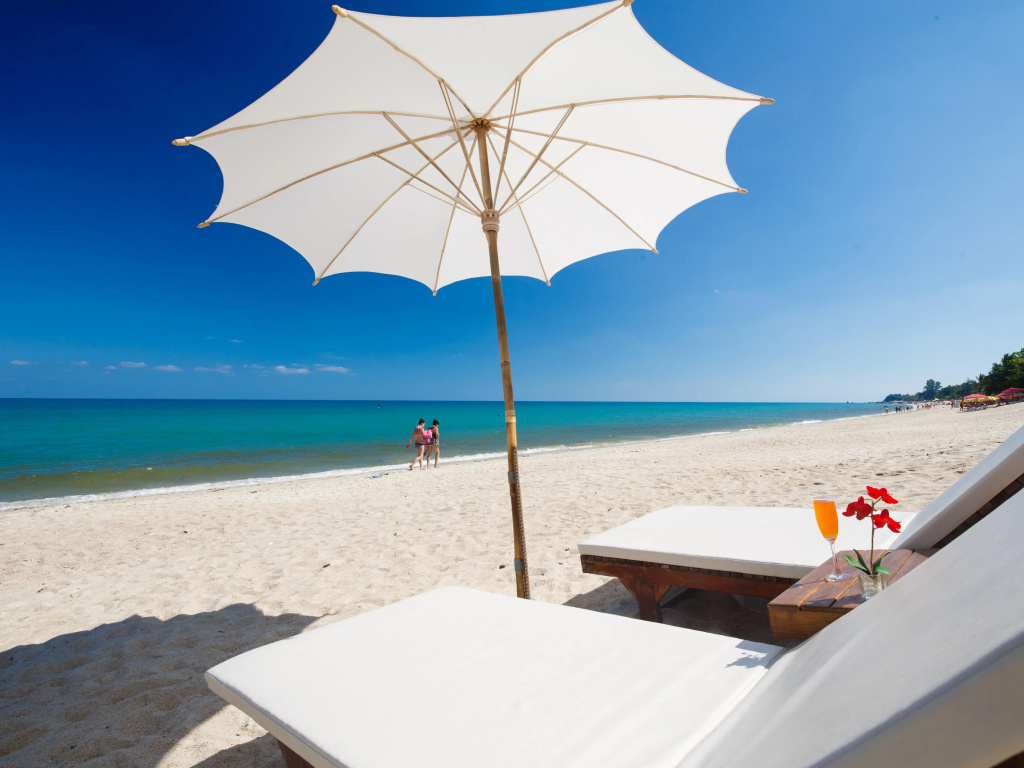 Beach & Waterfront