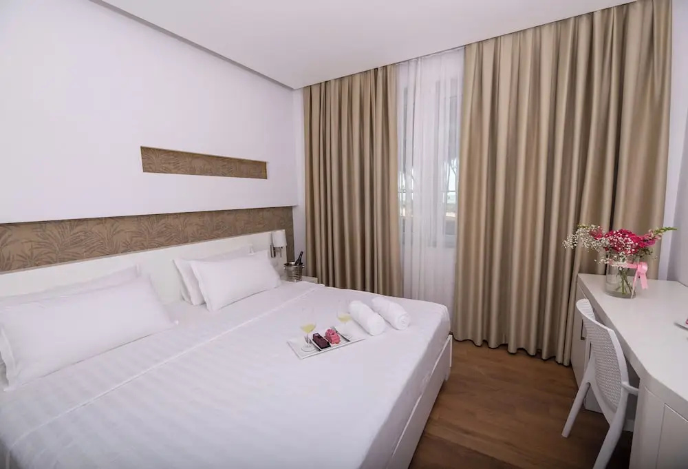 Superior room with garden view