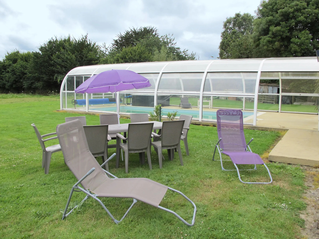 Holiday Home La Piscine - LEN400