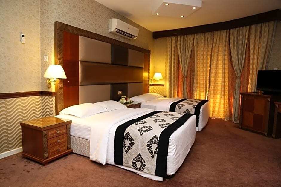 Dubai Palm Hotel