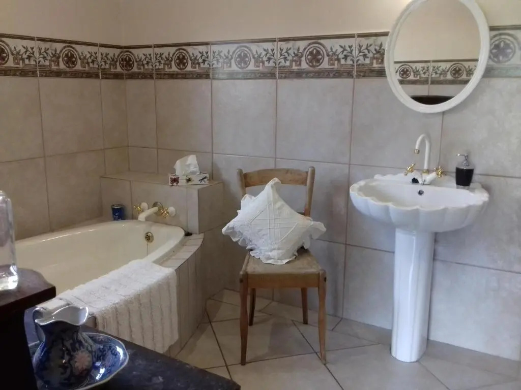 Luxury Double room with balcony (full double bed)