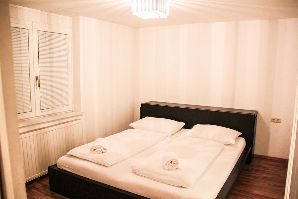 Апартаменты в Marys Landhotel by we rent