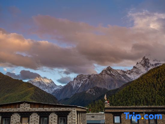 Adventure Yunsantai | Cloud Encounter Oxygen Snow Mountain View Luxury Lodging (Daocheng Yading)