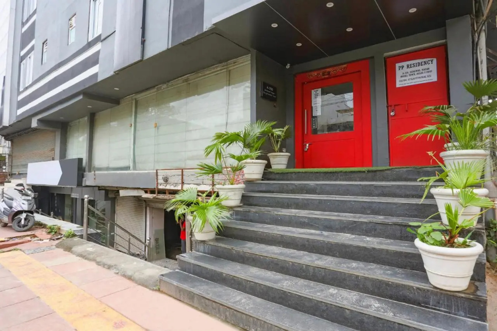 FabHotel PP Residency