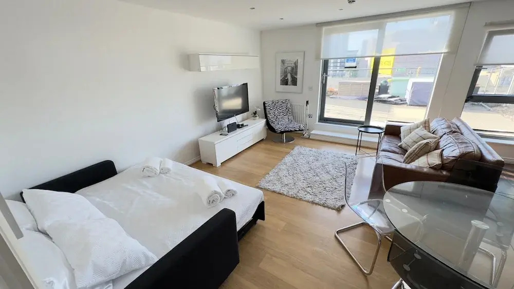 2-bed Apt, Sleeps 7, 5 Mins to Camden Market — фото