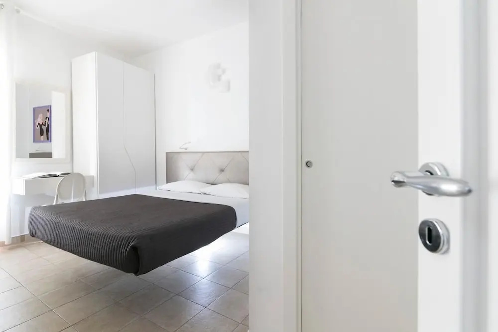 Standard Double room with balcony (full double bed)