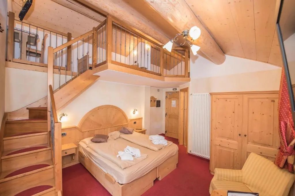 Standard Quadruple Duplex room