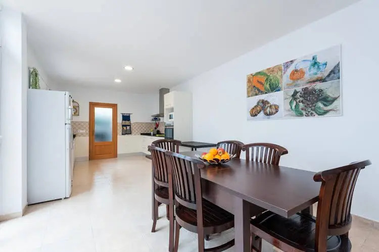 gallery_image_hidden_12