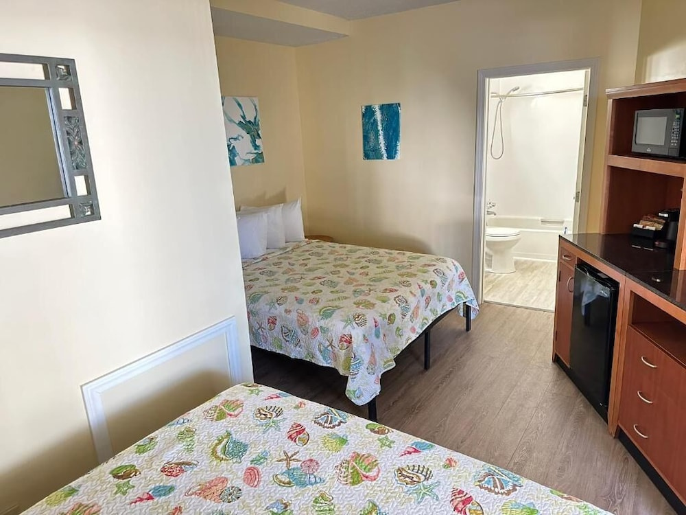 Abellona Inn & Suites